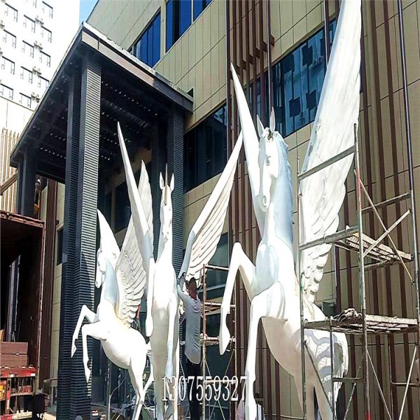 玻璃钢飞马雕塑